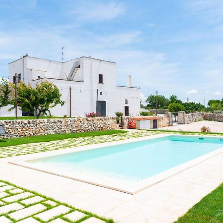 Готель Masseria Donna Coletta By Wonderful Italy Ночі Екстер'єр фото