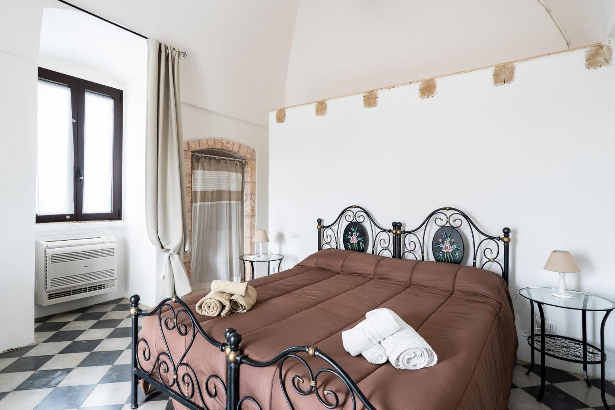 Готель Masseria Donna Coletta By Wonderful Italy Ночі Екстер'єр фото