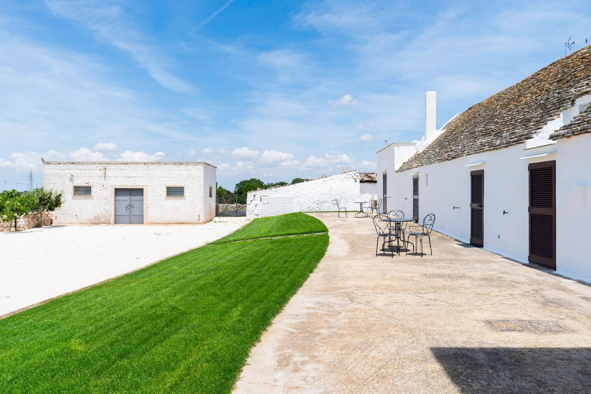 Готель Masseria Donna Coletta By Wonderful Italy Ночі Екстер'єр фото