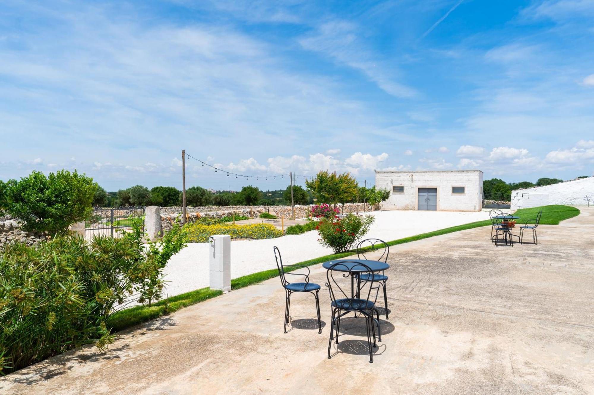 Готель Masseria Donna Coletta By Wonderful Italy Ночі Екстер'єр фото