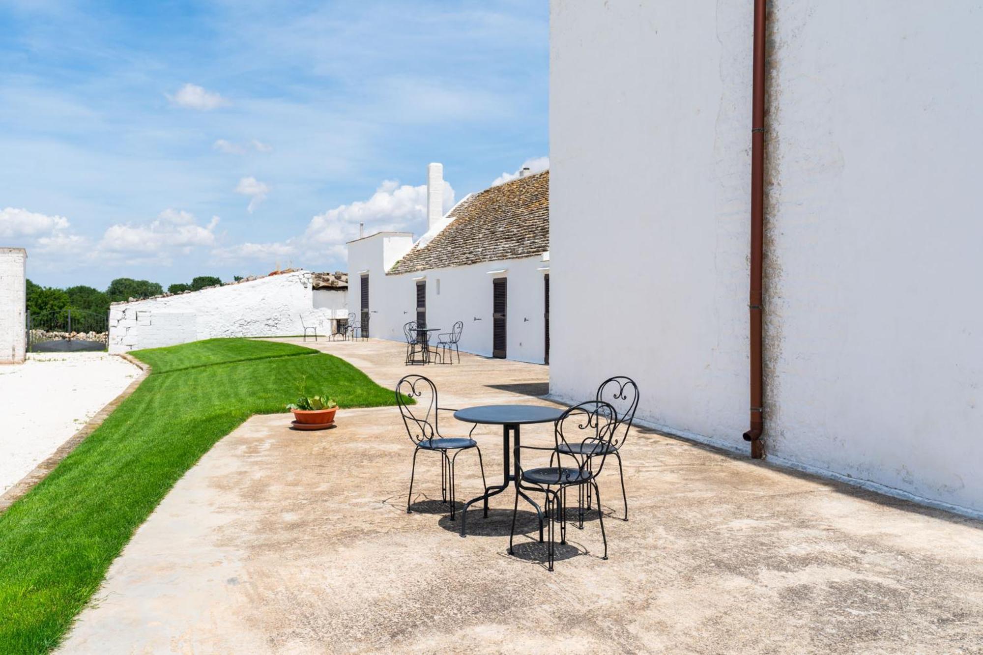 Готель Masseria Donna Coletta By Wonderful Italy Ночі Екстер'єр фото
