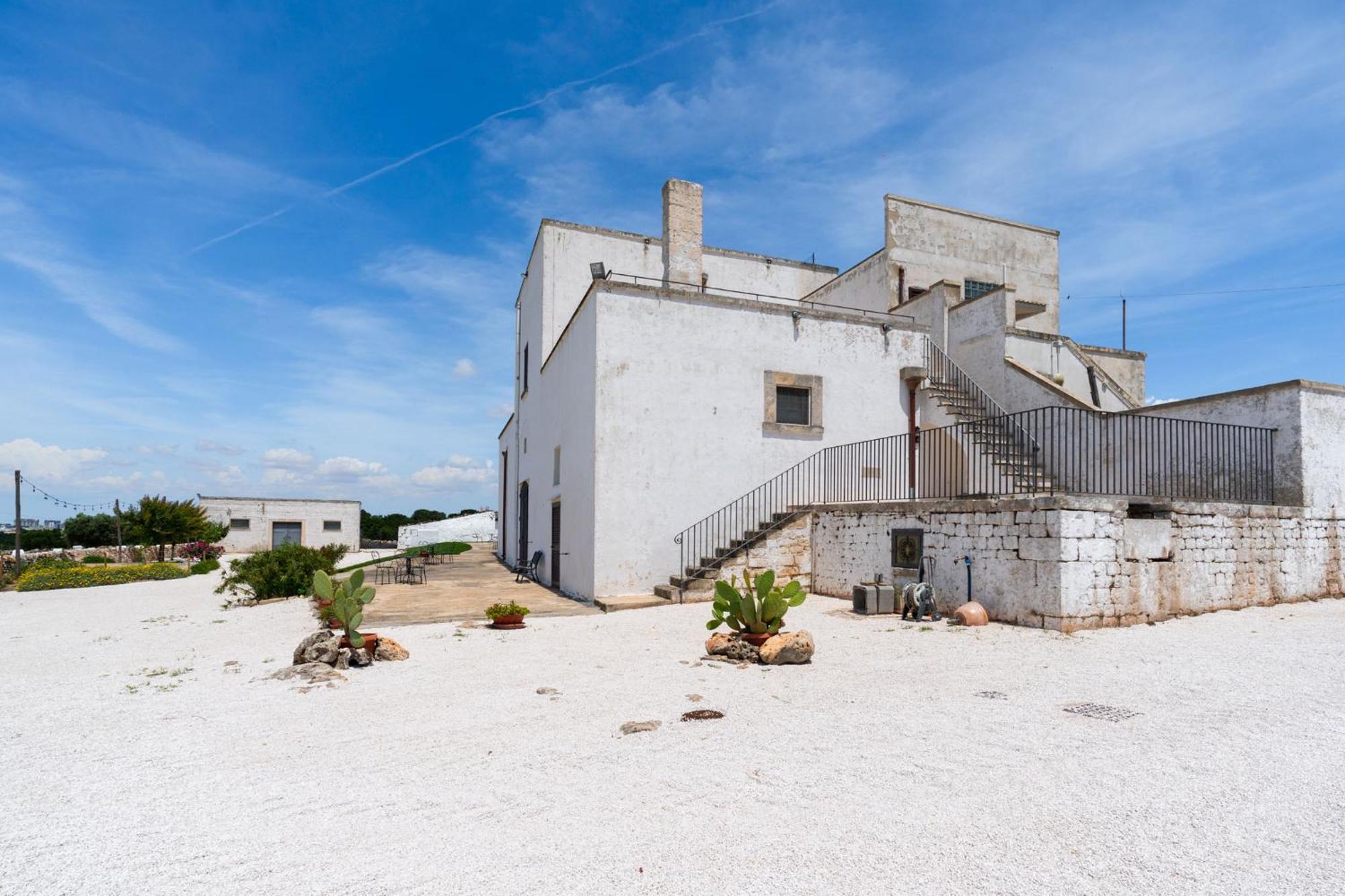Готель Masseria Donna Coletta By Wonderful Italy Ночі Екстер'єр фото